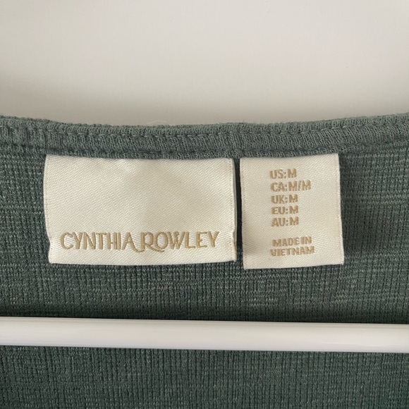 Green dress - Picture 5 of 6